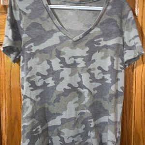 American Eagle soft and sexy v-neck t-shirt
